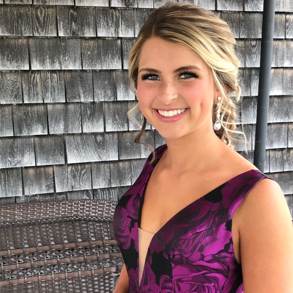 Hi there! I’m Camryn - Picture 4 of 4